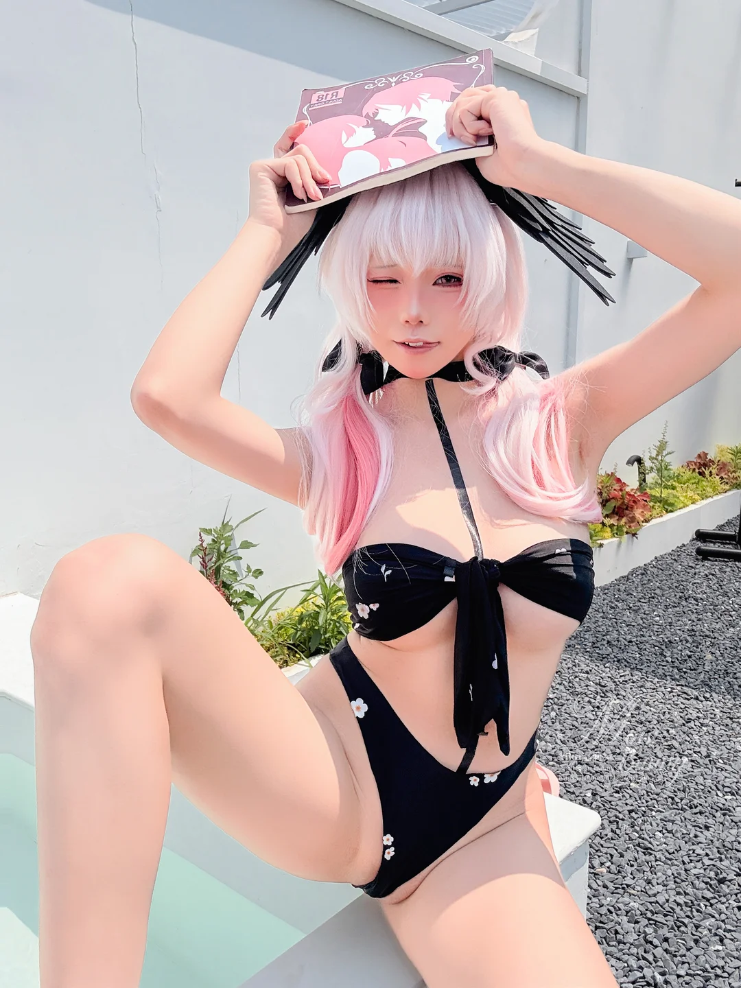 咬一口兔娘Yiko湿润兔_25年8月订阅作品『下江小春_泳装』95P,2V_2_43GB Yiko湿润兔『下江小春 泳装』自拍-06.webp